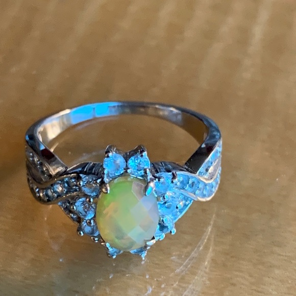 Silver ring - Picture 3 of 8